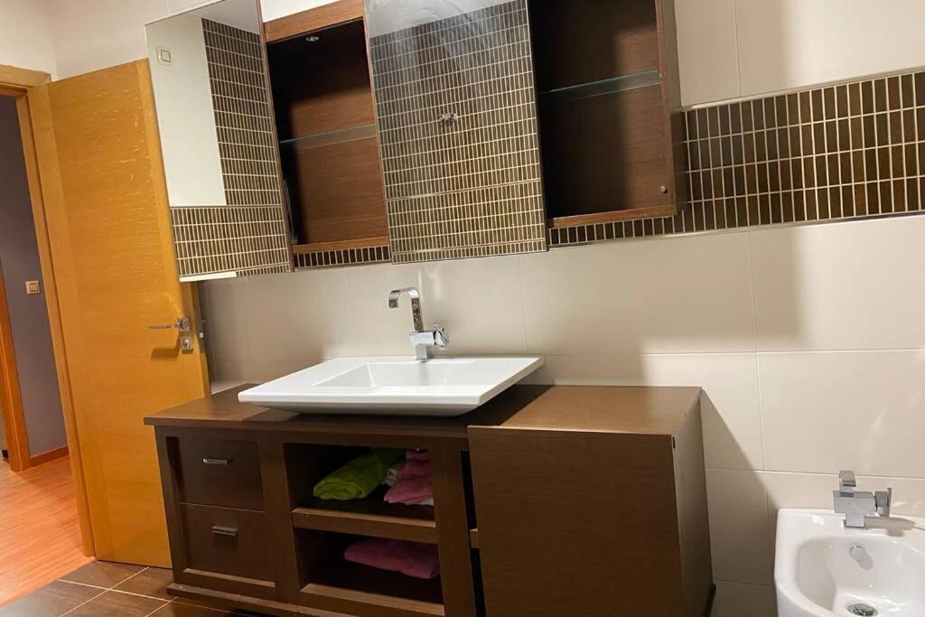 Apartamento De 4 Dormitorios En Camariñas Exterior foto